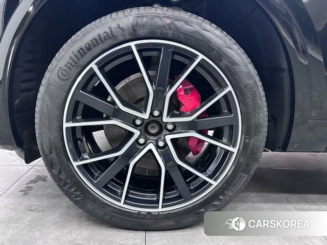 Audi Q5L id 4290581 из Китая 13