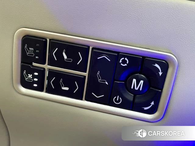 Toyota Grevia id 4265987 из Китая 13