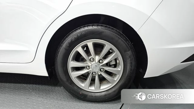 Hyundai The New Avante AD id 4339431 из Кореи 13