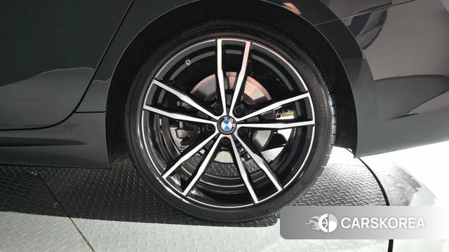 BMW 3 Series (G20) id 4330176 из Кореи 13