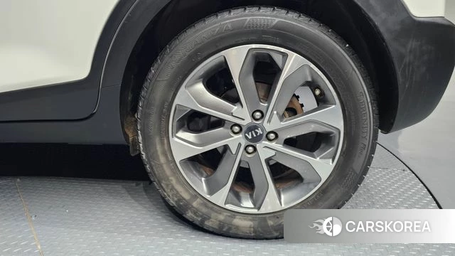Kia Stonic id 4713098 из Кореи 13