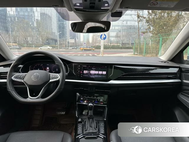 Volkswagen Passat id 4257956 из Китая 13