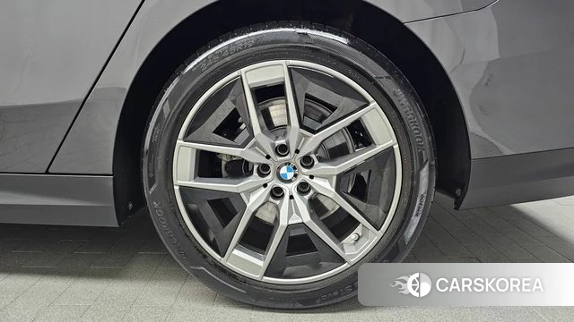 BMW 5 Series (G60) id 4584710 из Кореи 13