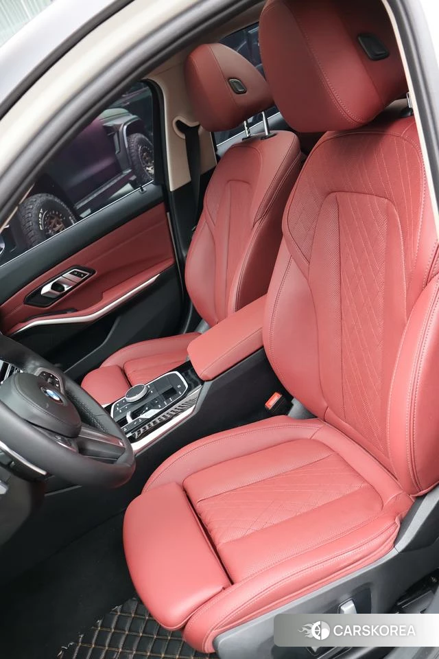 BMW 3 series id 4328556 из Китая 13