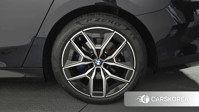 BMW 5 Series (G60) id 4539553 из Кореи 13