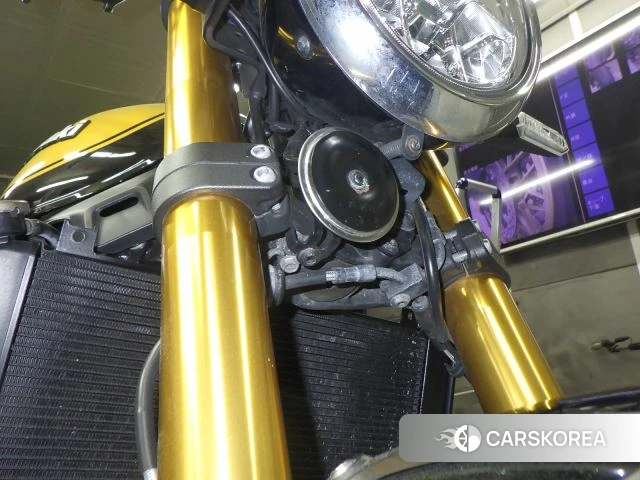 Kawasaki Z900RS SE id 4192097 из Японии 13
