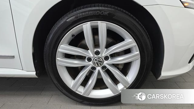 Volkswagen The New Passat id 4742161 из Кореи 13