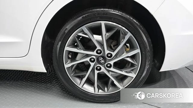 Hyundai The New Avante AD id 4351105 из Кореи 13