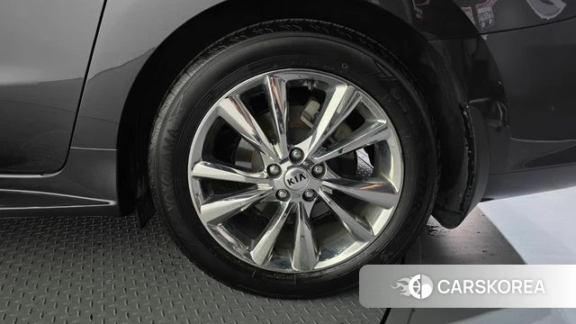 Kia The New Carnival id 4448124 из Кореи 13