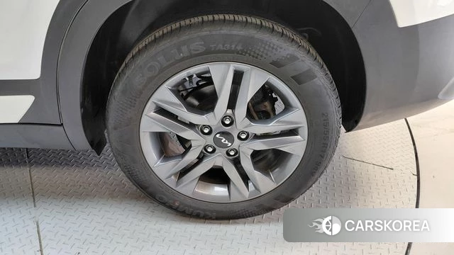 Kia Seltos id 4463657 из Кореи 13