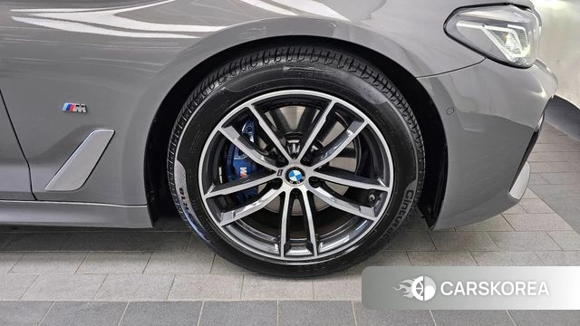 BMW 5 Series (G30) id 4293712 из Кореи 13