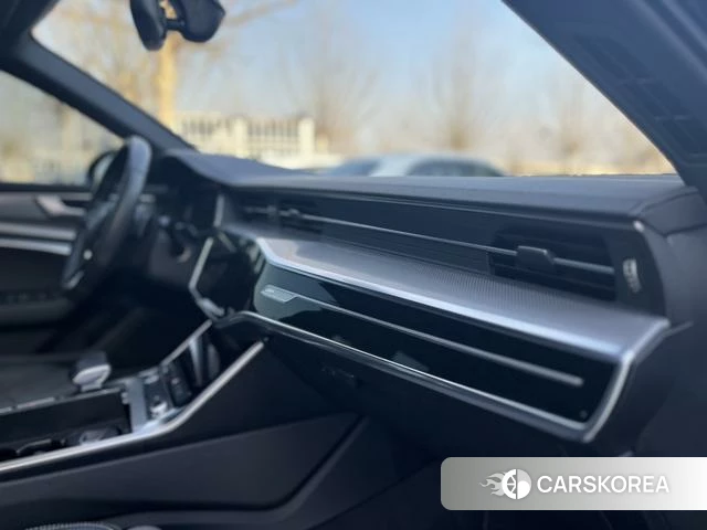 Audi A6L id 4271276 из Китая 13