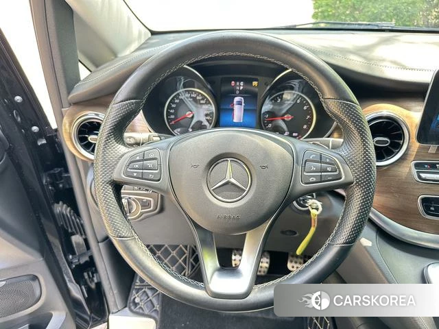 Mercedes-Benz V-class id 4297460 из Китая 13
