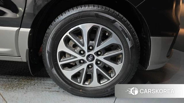 Hyundai The New Grand Starex id 4568521 из Кореи 13