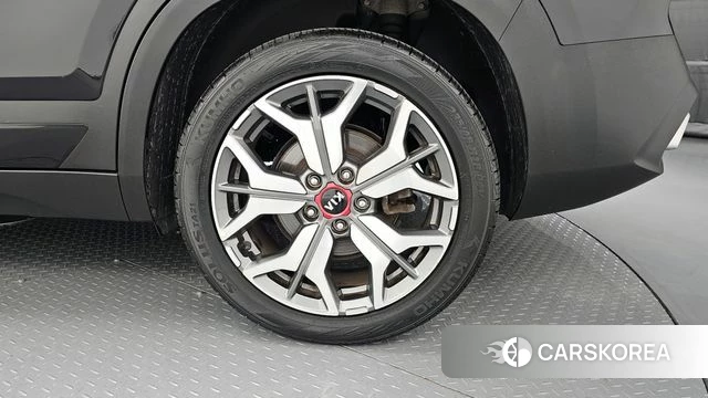 Kia Seltos id 4390167 из Кореи 13