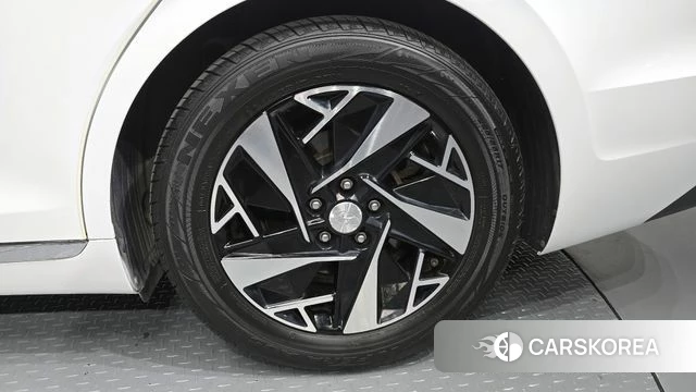 Hyundai The New Grandeur IG Hybrid id 4187419 из Кореи 13