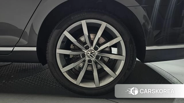 Volkswagen Passat GT (B8) id 4309118 из Кореи 13
