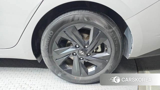 Hyundai Avante Hybrid (CN7) id 4641269 из Кореи 13
