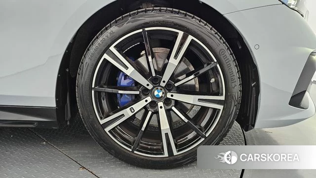 BMW 5 Series (G60) id 4400542 из Кореи 13