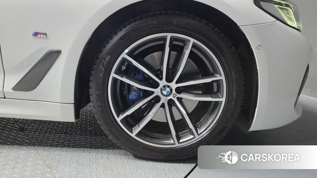 BMW 5 Series (G30) id 4396521 из Кореи 13