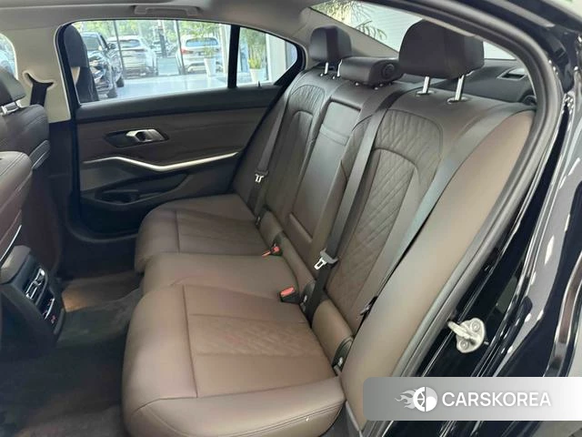 BMW 3 series id 4348448 из Китая 13