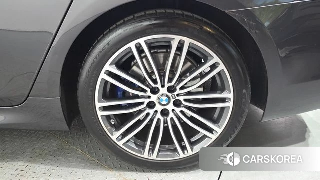BMW 5 Series (G30) id 4416809 из Кореи 13