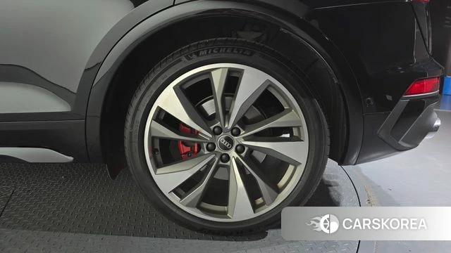 Audi SQ5 (FY) id 4409113 из Кореи 13