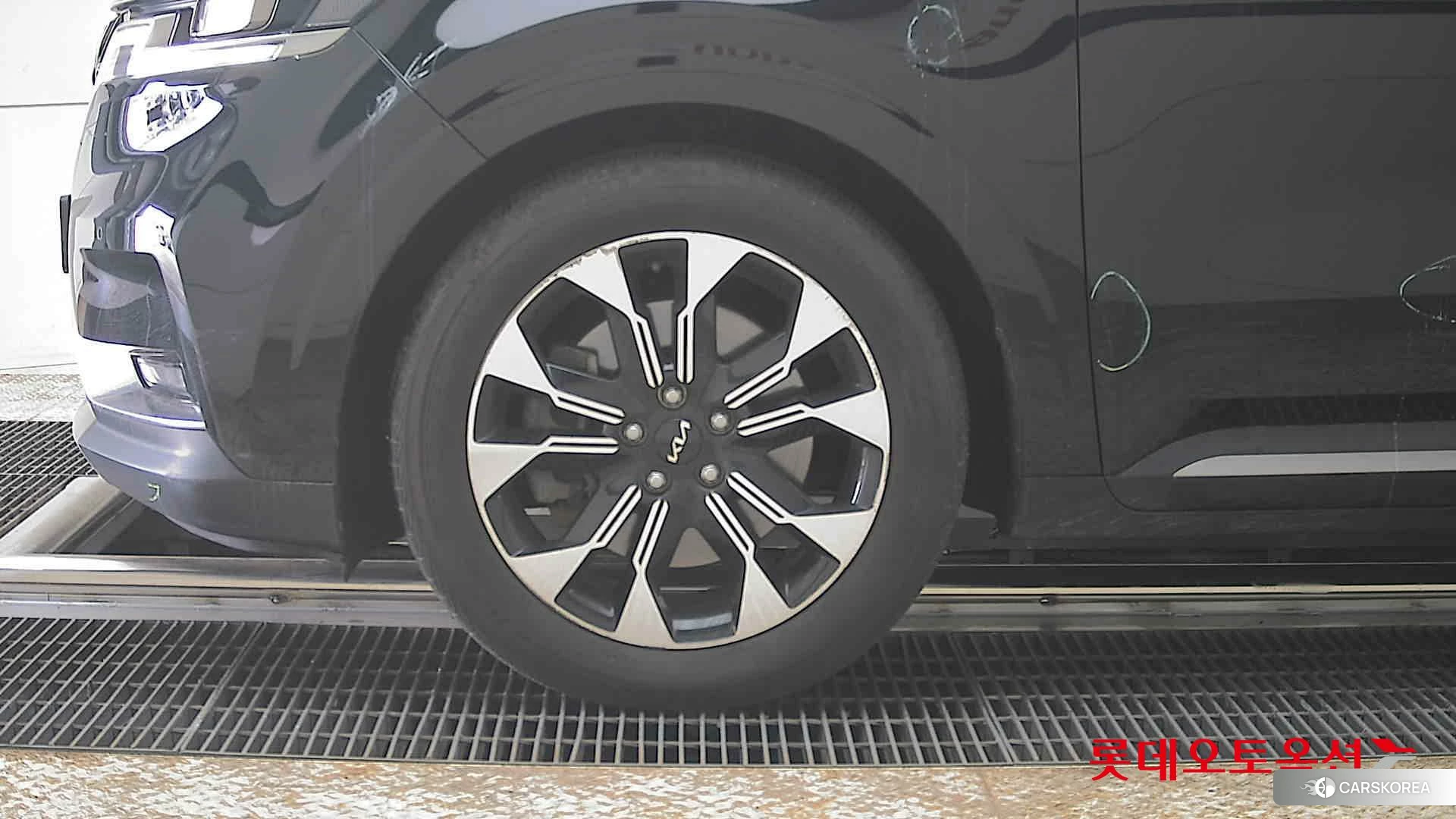 Kia Carnival id 3888430 из Кореи 13