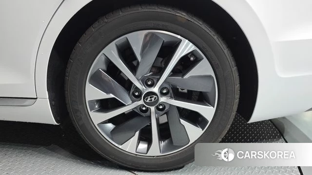 Hyundai The New Grandeur IG Hybrid id 4362250 из Кореи 13