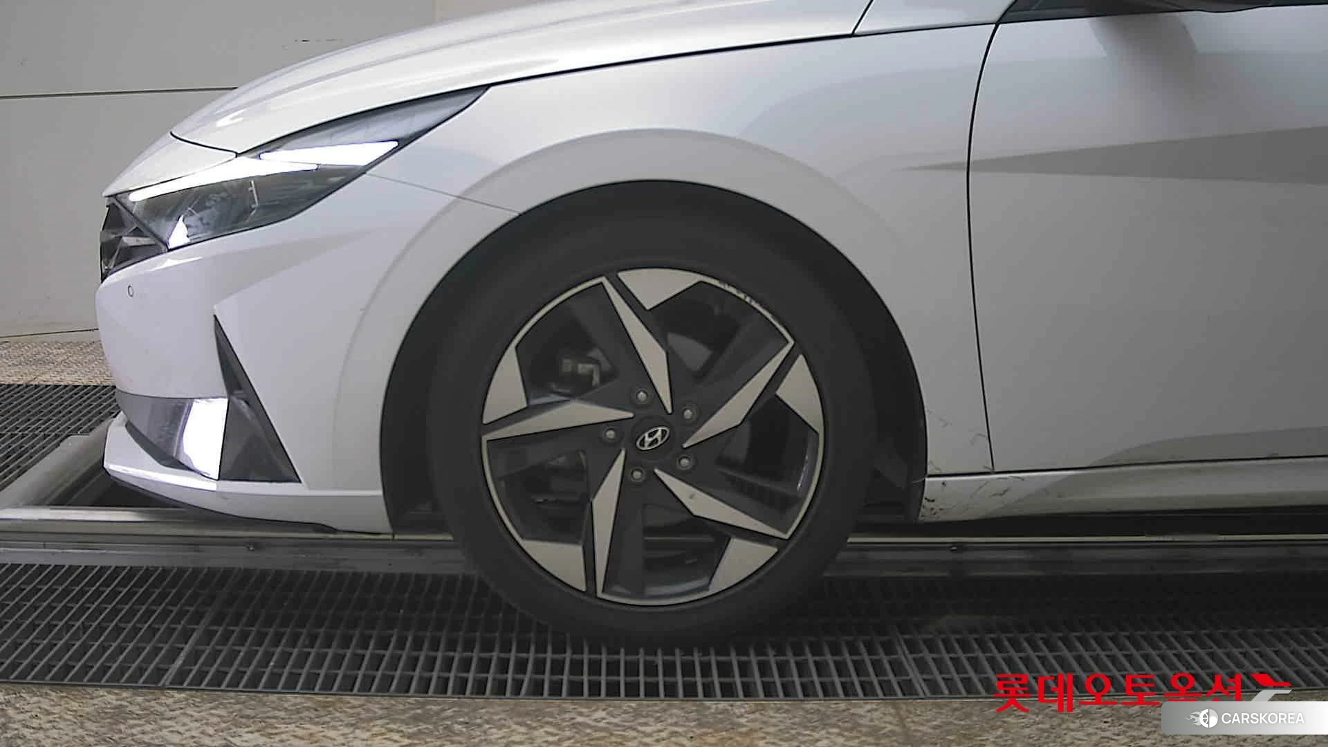 Hyundai Avante id 3888336 из Кореи 13