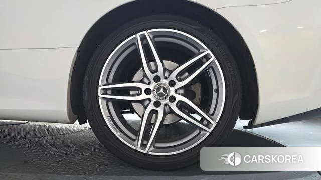 Mercedes-Benz E-Class W213 id 4581351 из Кореи 13