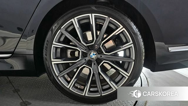 BMW 7 Series (G11) id 4282626 из Кореи 13
