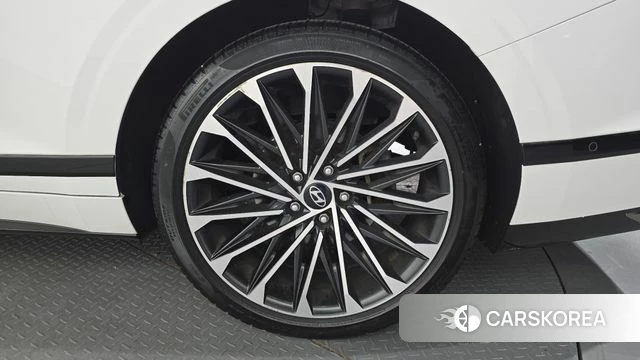 Hyundai Grandeur (GN7) id 4630905 из Кореи 13