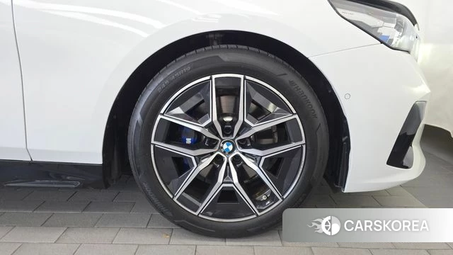 BMW 5 Series (G60) id 4778459 из Кореи 13