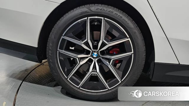 BMW 5 Series (G60) id 4767299 из Кореи 13