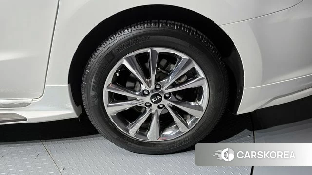 Kia The New Carnival id 4285948 из Кореи 13