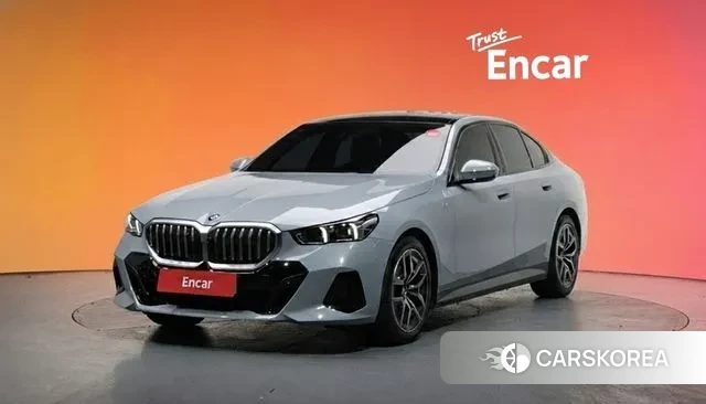 BMW 5 Series (G60) id 3471833 из Кореи 13