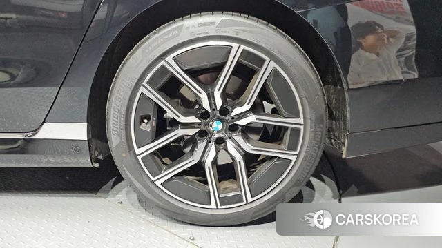 BMW 7 Series (G70) id 4456025 из Кореи 13