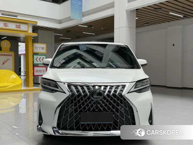 Lexus LM id 4341788 из Китая 13