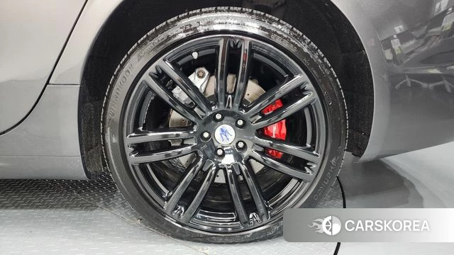 Maserati Ghibli id 4508160 из Кореи 13