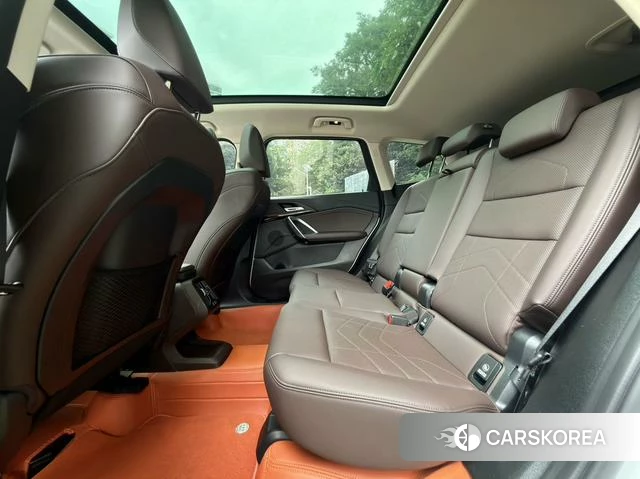 BMW X1 id 4387648 из Китая 13