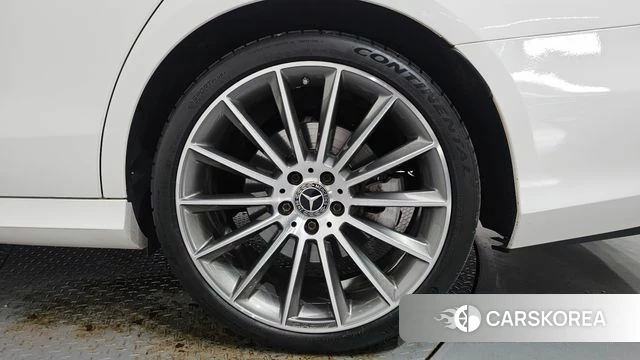 Mercedes-Benz E-Class W213 id 4671892 из Кореи 13