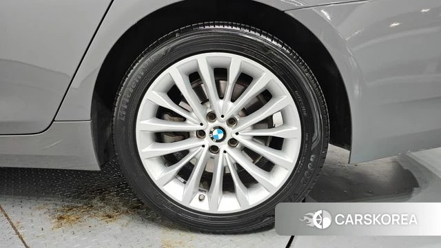 BMW 5 Series (G30) id 4721148 из Кореи 13