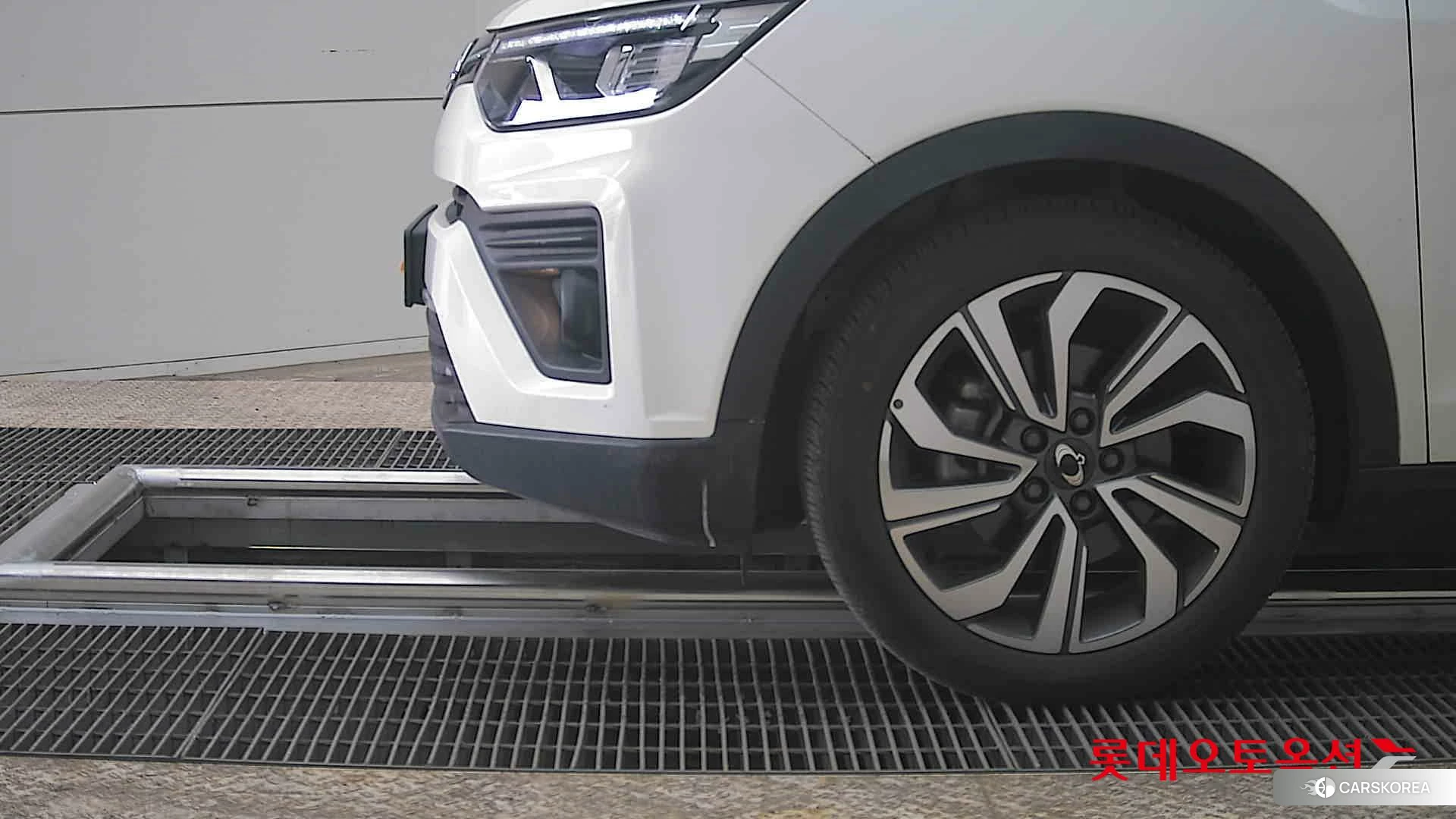 SsangYong Tivoli id 3869469 из Кореи 13