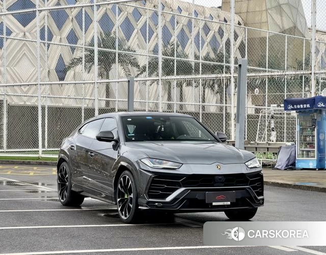 Lamborghini Urus id 4239744 из Китая 13