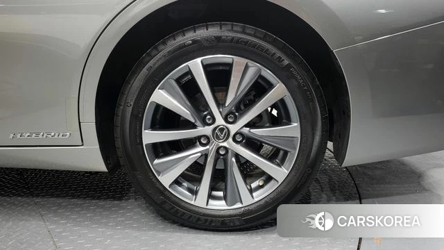 Lexus ES300h 7th generation id 4430283 из Кореи 13