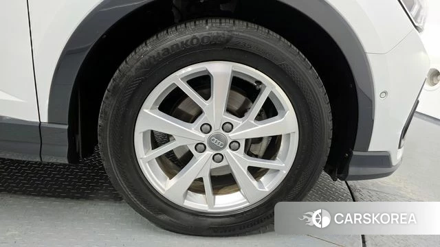Audi Q3 (F3) id 4389803 из Кореи 13