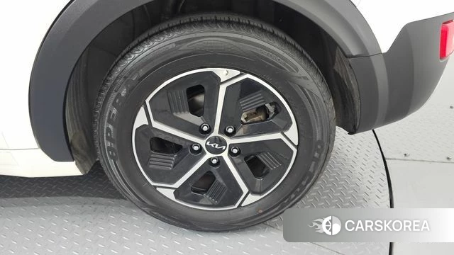 Kia Di Ol Nu Niro id 4475352 из Кореи 13