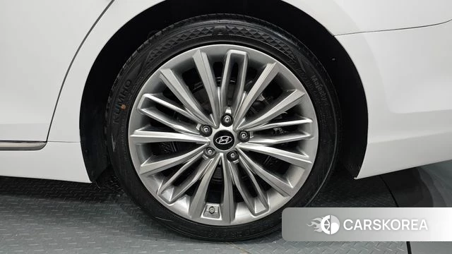 Hyundai Grandeur IG id 4203987 из Кореи 13