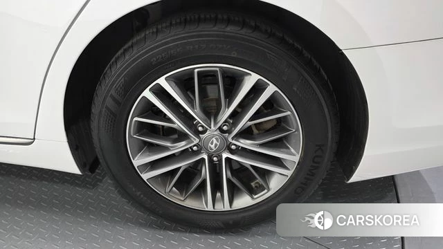 Hyundai Grandeur IG id 4465322 из Кореи 13